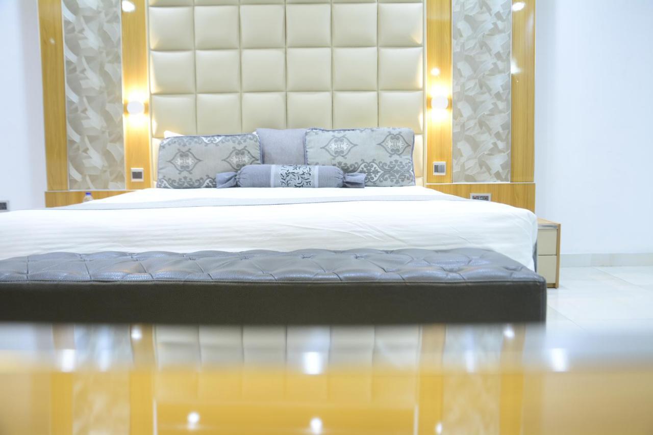 Caesar'S Luxury Hotel Lekki Buitenkant foto