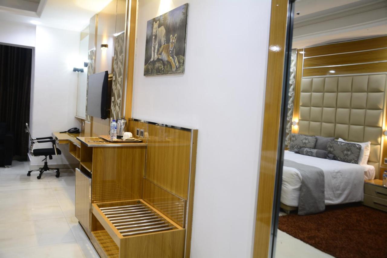 Caesar'S Luxury Hotel Lekki Buitenkant foto