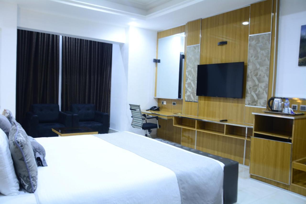 Caesar'S Luxury Hotel Lekki Buitenkant foto