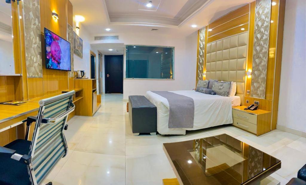 Caesar'S Luxury Hotel Lekki Buitenkant foto