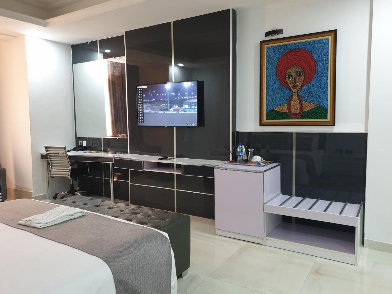 Caesar'S Luxury Hotel Lekki Buitenkant foto