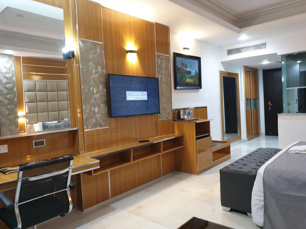 Caesar'S Luxury Hotel Lekki Buitenkant foto
