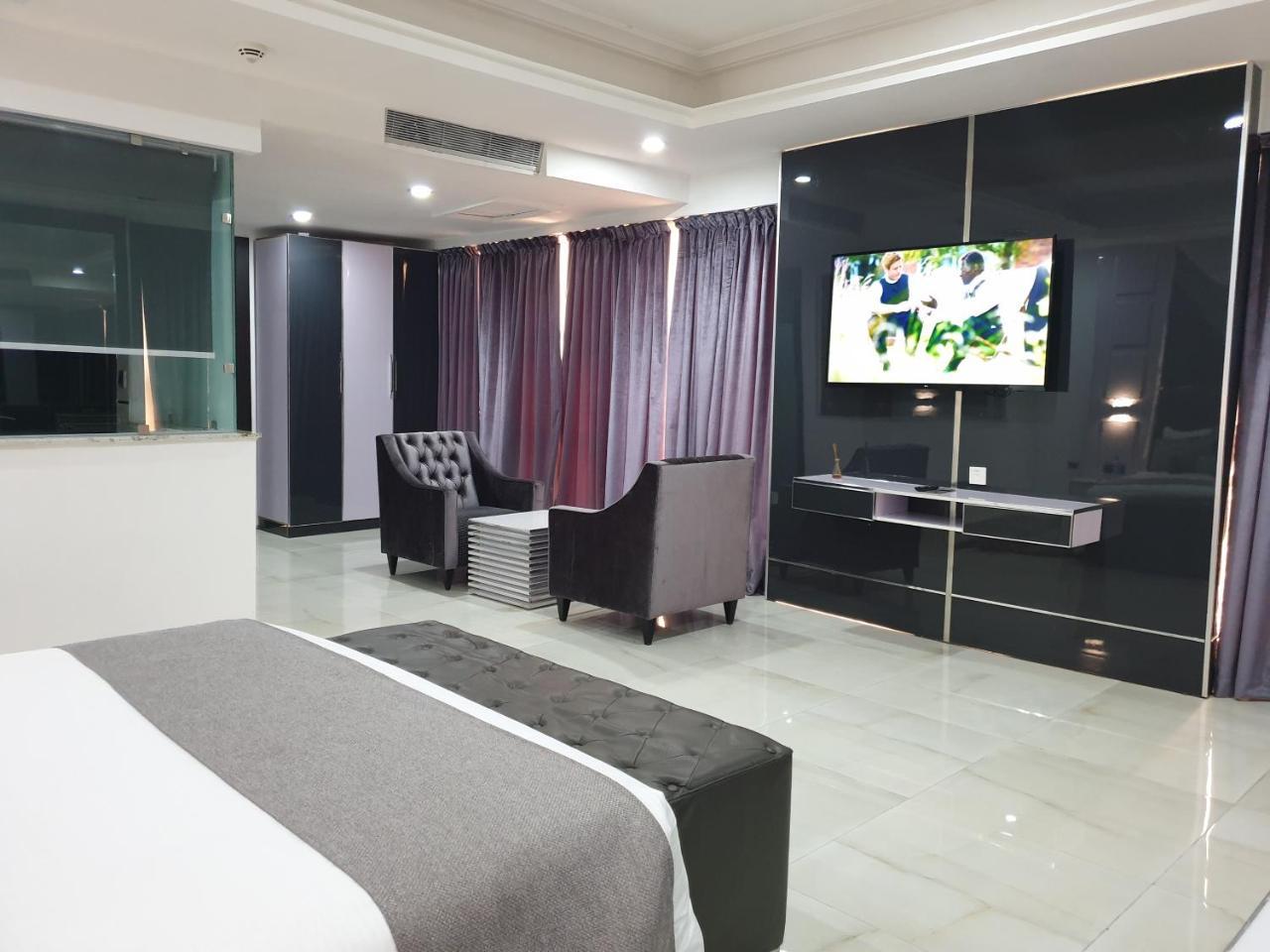 Caesar'S Luxury Hotel Lekki Buitenkant foto